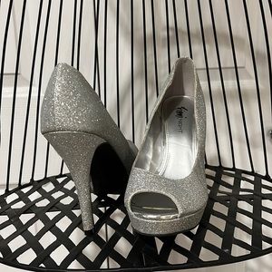 Fioni Night Silver Sparkle Heels